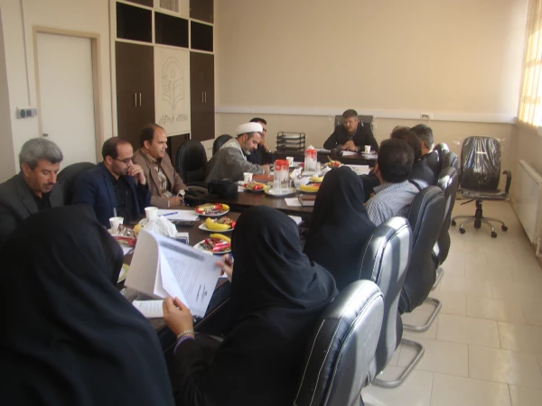 برگزاری جلسه ی تخصصی شیوه نامه ترفیع سالیانه اعضای هیأت علمی و کادر آموزشی غیر هیأت علمی دانشگاه فرهنگیان