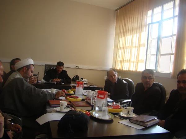 برگزاری جلسه ی تخصصی شیوه نامه ترفیع سالیانه اعضای هیأت علمی و کادر آموزشی غیر هیأت علمی دانشگاه فرهنگیان