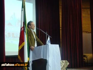 حضور دکتر مهر محمدی در نشستی با دانشجویان دانشگاه فرهنگیان استان اصفهان