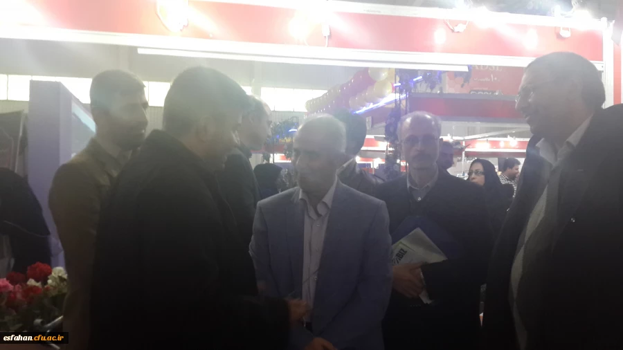بازدید امروز سرپرست محترم مدیریت امور پردیس های دانشگاه فرهنگیان اصفهان از غرفه این دانشگاه در یازدهمین نمایشگاه پژوهش و فناوری