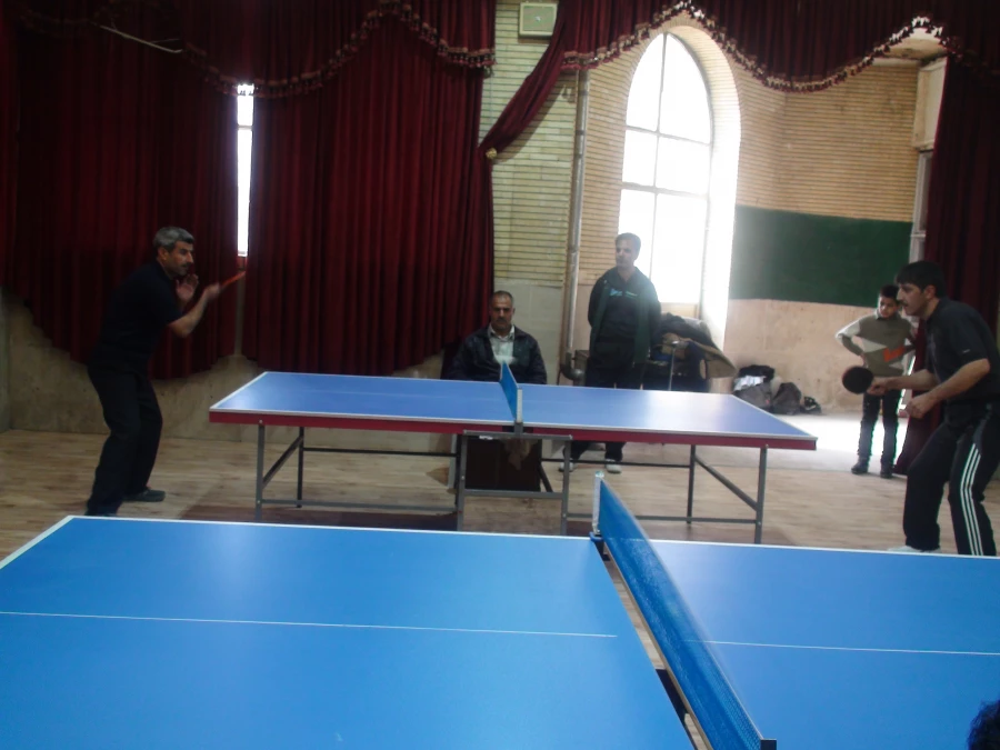 مسابقه تنیس همکاران