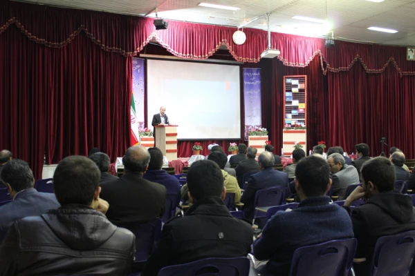 همایش گرامیداشت هفته پژوهش با حضور مسئولین و اساتید دانشگاه فرهنگیان استان اصفهان