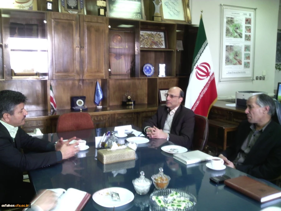 دیدار دکتر عروف زاد سرپرست مدیریت امور پردیس های استان اصفهان با رئیس دانشگاه صنعتی اصفهان