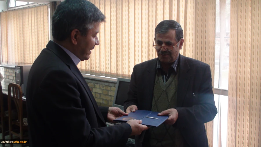 حضور دکتر ساکی معاون پژوهش و فناوری در اصفهان