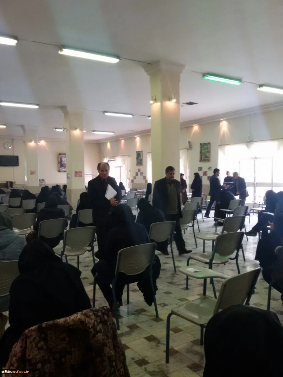 بازدید دکتر ساکی معاونت پژوهش و فناوری دانشگاه فرهنگیان از مرکز آموزش عالی شهید رجایی اصفهان