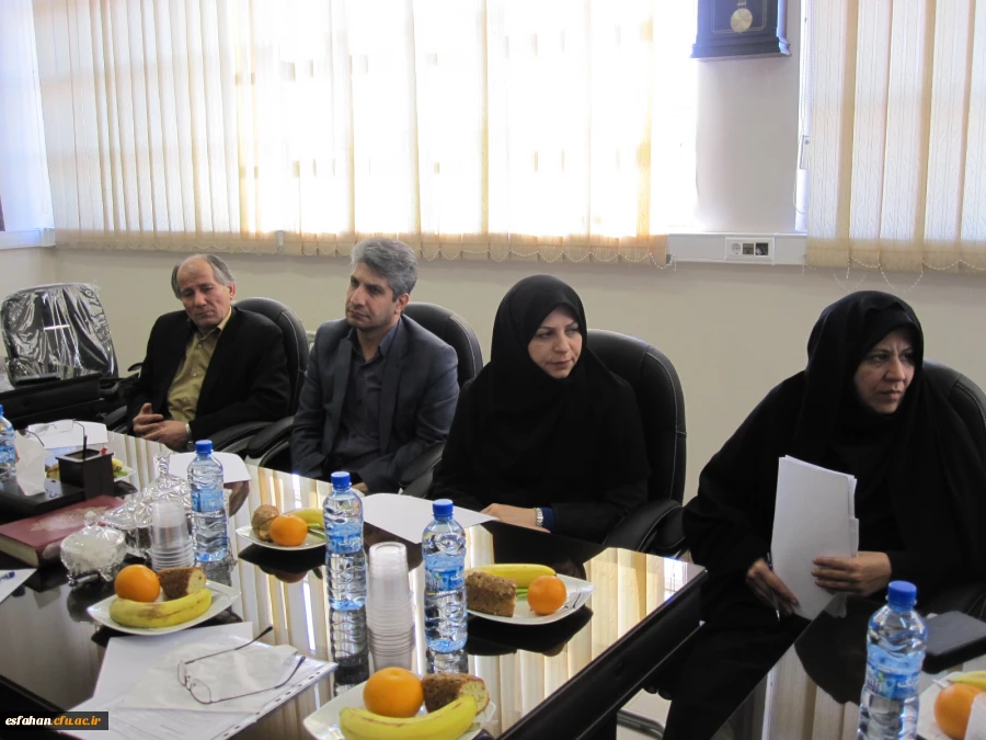 پنجمین نشست کمیته علمی - اجرایی دومین همایش ملی تربیت معلم در مدیریت امور پردیس های استان اصفهان