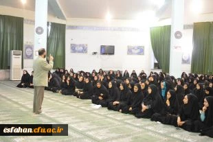 •	حضور سرپرست امور پردیس های استانی ، دکتر عروف زاد و جمعی از اعضای شورای اسلامی شهر وخیرین اصفهان در ضیافت افطار پردیس فاطمه زهرا (س)