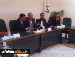 نشست مدیر کل خدمات آموزشی دانشگاه فرهنگیان  با جمعی از اساتید پردیس های استان اصفهان