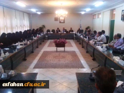 نشست مدیر کل خدمات آموزشی دانشگاه فرهنگیان  با جمعی از اساتید پردیس های استان اصفهان