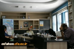 دکتر کیانی معاون نظارت ، ارزیابی و تضمین کیفیت دانشگاه فرهنگیان در جمع خبرنگاران اصفهان