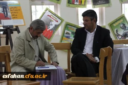 دکتر کیانی معاونت نظارت، ارزیابی و تضمین کیفیت در بازدید از نمایشگاه آسیب شناسی اجتماعی