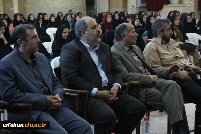 حضور مصطفی هادی زاده دبیر شورای مبارزه با مواد مخدر استان اصفهان در جمع مهارت آموزان ماده 28