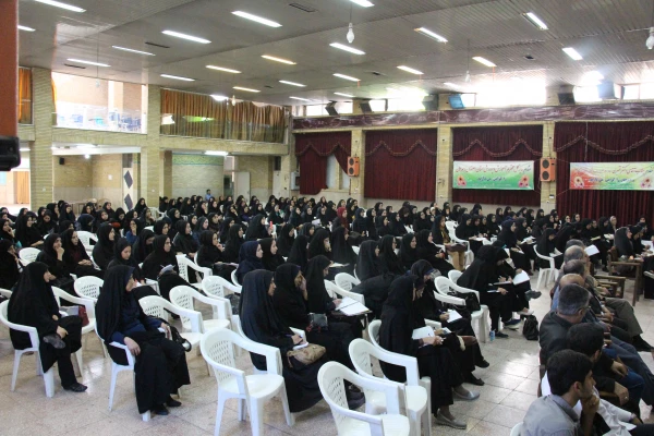 حضور مصطفی هادی زاده دبیر شورای مبارزه با مواد مخدر استان اصفهان در جمع مهارت آموزان ماده 28