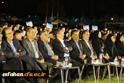 با حضور سرپرست دانشگاه فرهنگیان ومعاونت اموردانشجویی                                                                                                  
افتتاحیه نخستین جشنواره کشوری ورزش های همگانی و بازی های بومی محلی برگزار گردید