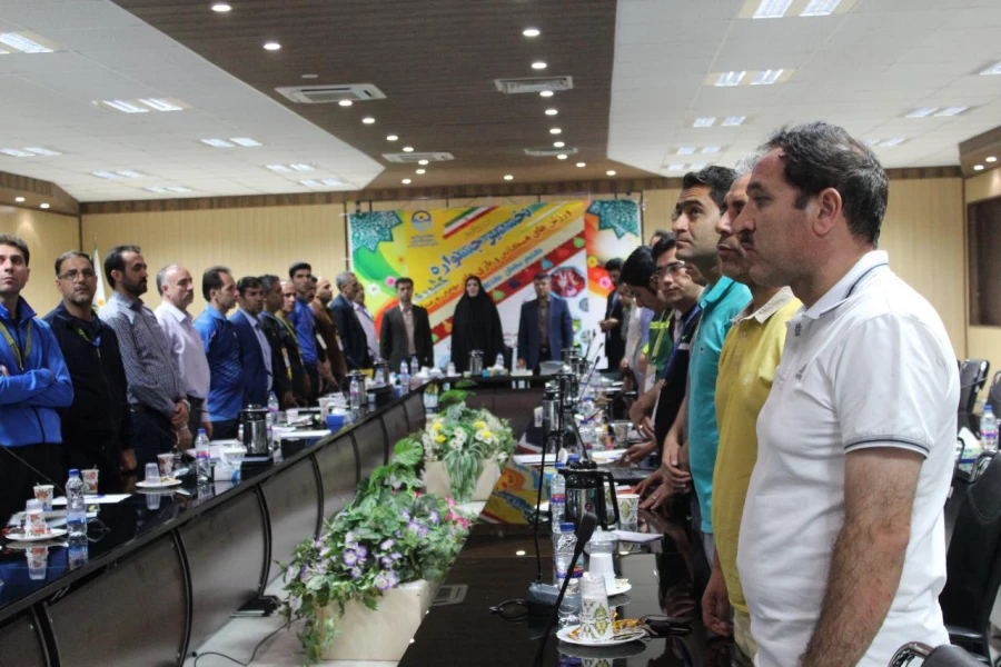 جلسه هماهنگی و قرعه کشی نخستین جشنواره ورزش های همگانی و بازی های بومی و محلی با حضور مسئولین، مربیان و سرپرستان