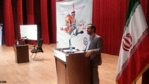 حجت الاسلام و المسلمین قرائتی در اولین دوره اعزام دانشجومعلمان به اردوی پیمان با امام رئوف(ع):

معلم هیچ وقت نباید خود را فارغ التحصیل بداند.