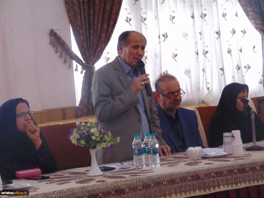 برگزاری دوره ی دو روزه ی آموزش تکمیلی سامانه جامع آموزش گلستان