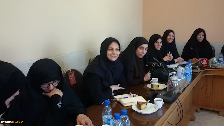 نشست تعاملی مسئولین دانشگاه فرهنگیان واداره کل آموزش و پرورش استان اصفهان پیرامون موضوع کارورزی