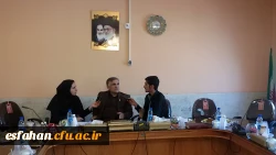 دکتر قنبری معاون امور دانشجویی دانشگاه فرهنگیان در جمع خبرنگاران اصفهان