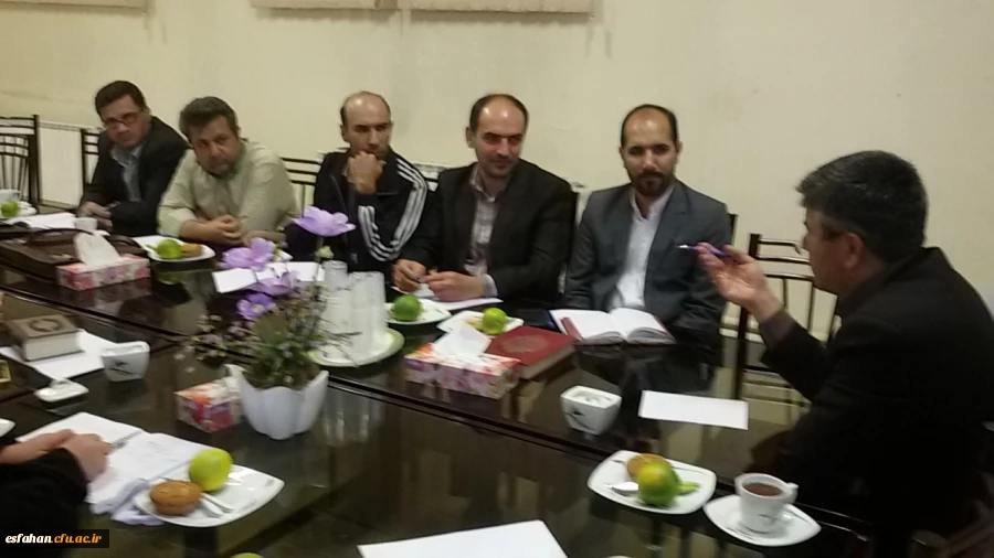 دکترعروف زاد درجمع کارشناسان روابط عمومی پردیس ها و مراکز آموزش عالی استان :

روابط عمومی به دلیل جایگاه راهبردی و زیربنایی خود می تواند سازمان های مختلف را در همگامی با پیشرفت و تحول یاری دهد، این واحد پویای سازمانی هیچ گاه در آن سکون و تعطیلی وجود ندا