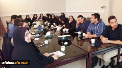 حضور دانشجویان شوراهای صنفی استان اصفهان در نشست بادکترمهرمحمدی سرپرست دانشگاه فرهنگیان