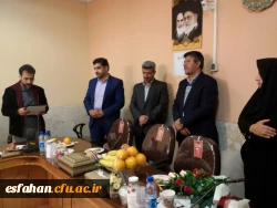 با حضور دکتر عروف زاد سرپرست مدیریت امور پردیس های استان اصفهان انجام شد :