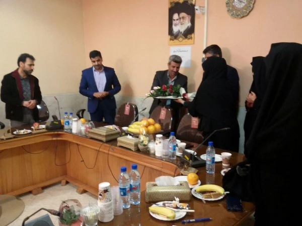 با حضور دکتر عروف زاد سرپرست مدیریت امور پردیس های استان اصفهان انجام شد :