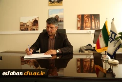 دکتر عروف زاد در مصاحبه با خبرنگاران صدا وسیمای  جمهوری اسلامی ایران : 
حرکت بدون بستر علمی وپژوهش توجیه علمی  ندارد .