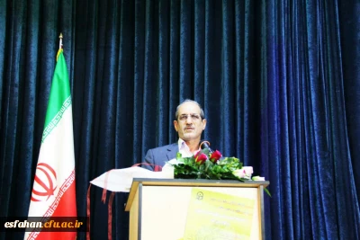 قائم مقام سرپرست دانشگاه فرهنگیان در مراسم تجلیل از پژوهشگران دانشگاه فرهنگیان اصفهان :

عملی کردن روحیه پژوهشگری یکی از نیازهای اساسی در نظام دانشگاهی کشور بوده که باید در روش های آموزشی تبیین شود.