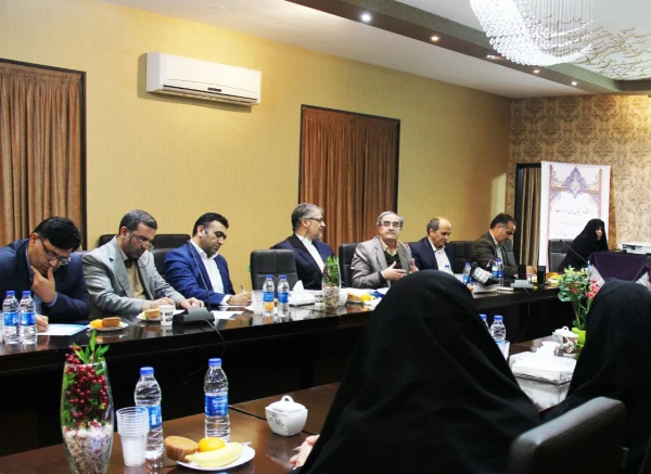 تصاویر مربوط به برگزاری کرسی یونسکو با  ((عنوان معلمان به مثابه یادگیرندگان مادام العمر ))