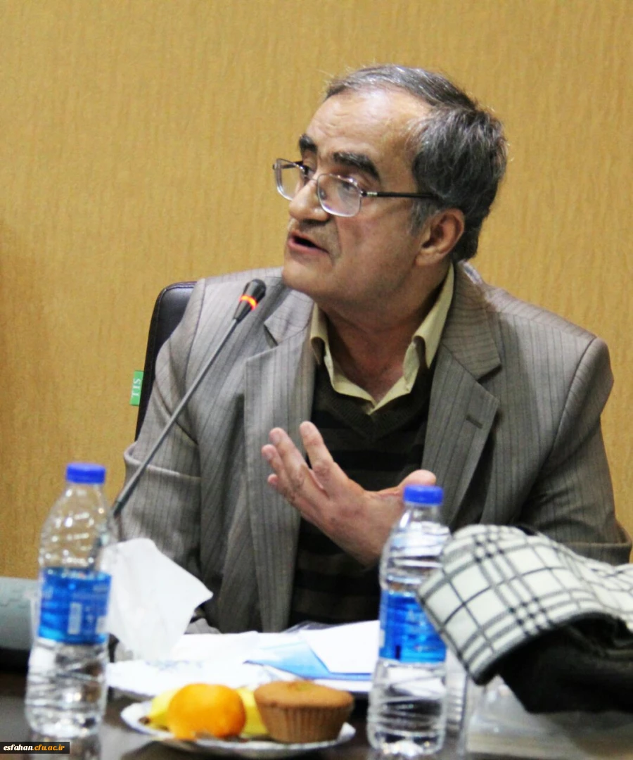 برگزاری کرسی یونسکو با عنوان ( معلمان به مثابه یادگیرندگان مادام العمر ) دراصفهان