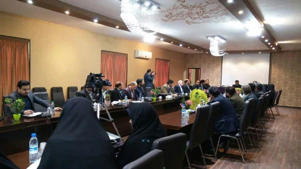 دکتر عروف زاد سرپرست مدیریت امور پردیس های استانی در دوره منطقه ای آموزش حقوقی مدیران (1):
هریک از کارکنان دانشگاه با توجه به گستره فعالیت ها خود باید از مسائل حقوقی مربوط به مسئولیت و حوزه فعالیت خود آگاهی داشته باشند .