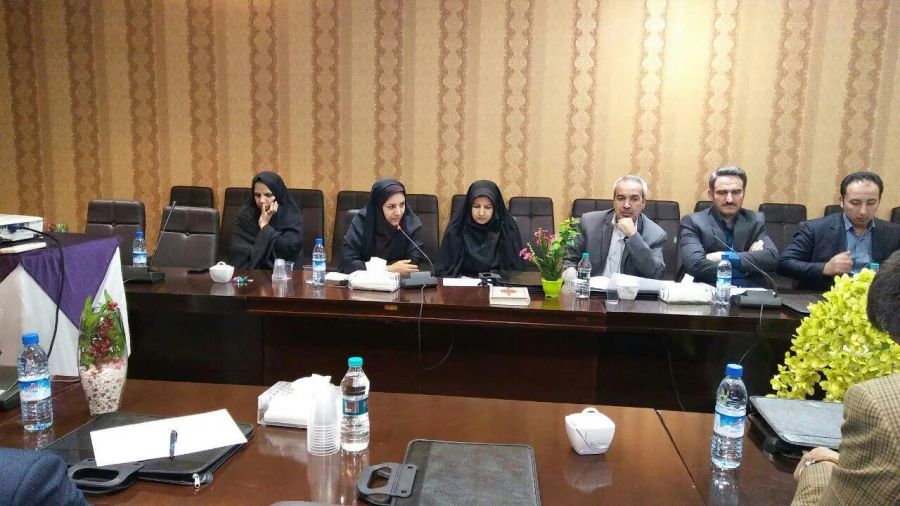 دکتر عروف زاد سرپرست مدیریت امور پردیس های استانی در دوره منطقه ای آموزش حقوقی مدیران (1):
هریک از کارکنان دانشگاه با توجه به گستره فعالیت ها خود باید از مسائل حقوقی مربوط به مسئولیت و حوزه فعالیت خود آگاهی داشته باشند .