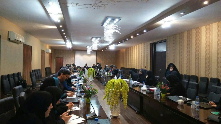 دکتر عروف زاد سرپرست مدیریت امور پردیس های استانی در دوره منطقه ای آموزش حقوقی مدیران (1):
هریک از کارکنان دانشگاه با توجه به گستره فعالیت ها خود باید از مسائل حقوقی مربوط به مسئولیت و حوزه فعالیت خود آگاهی داشته باشند .