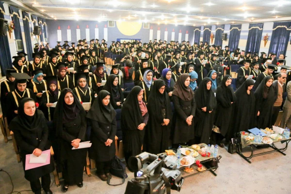 با حضور دکتر عروف زاد سرپرست مدیریت امور پردیسهای استان
نخستین دوره جشن دانش آموختگی دانشگاه فرهنگیان اصفهان برگزار شد