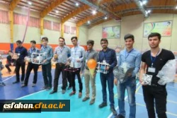 برگزاری نخستین دوره مسابقه نجات تخم مرغ توسط دانشجویان عضو انجمن فیزیک دانشگاه فرهنگیان استان اصفهان