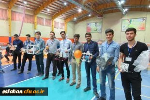 برگزاری نخستین دوره مسابقه نجات تخم مرغ توسط دانشجویان عضو انجمن فیزیک دانشگاه فرهنگیان استان اصفهان