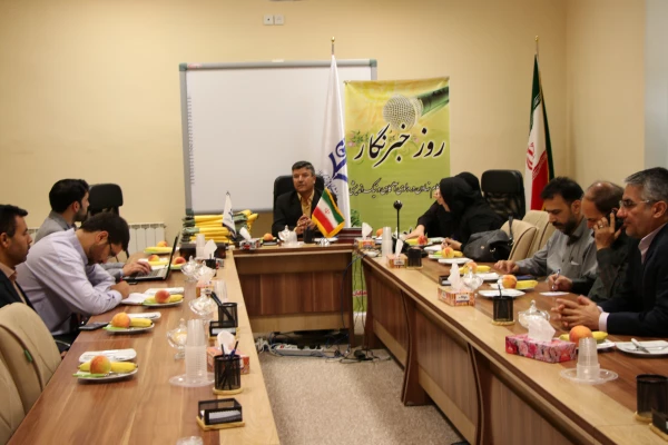 دکتر عروف زاد سرپرست مدیریت امور پردیس های استان اصفهان در جمع خبرنگاران:

اصحاب رسانه می توانند با تبادل اندیشه، نگاه نقادانه و نظارت رسانه ای خود عملکرد دستگاه های مختلف را ارتقاءببخشند.