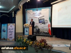 دکتر عروف زاد سرپرست مدیریت پردیس های 
معلمان در قبال بیش از 98 درصد افراد مسؤولیت اجتماعی دارند/ مفاهیم را با زبان برنده رسانه بر جان افراد نشاند