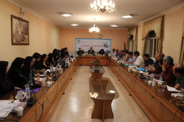 جلسه هماهنگی سرپرستان کاروان های اعزامی به دومین دوره کشوری فیلم نامه نویسی و فیلم سازی دانشگاه فرهنگیان