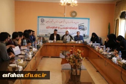 حجت الاسلام و المسلمین عابدی سرپرست معاونت فرهنگی و اجتماعی دانشگاه فرهنگیان در جمع اصحاب رسانه اصفهان:
دانشجو معلمان ما باید مهارت های معلمی و منش معلمی را در دانشگاه فرهنگیان فراگیرند واین مهارت اگر نیست باید ایجاد شود و اگر وجود دارد باید تقویت شود.