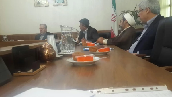 با حضور استاندار اصفهان جلسه هیات امنا دانشگاه فرهنگیان برگزار شد.