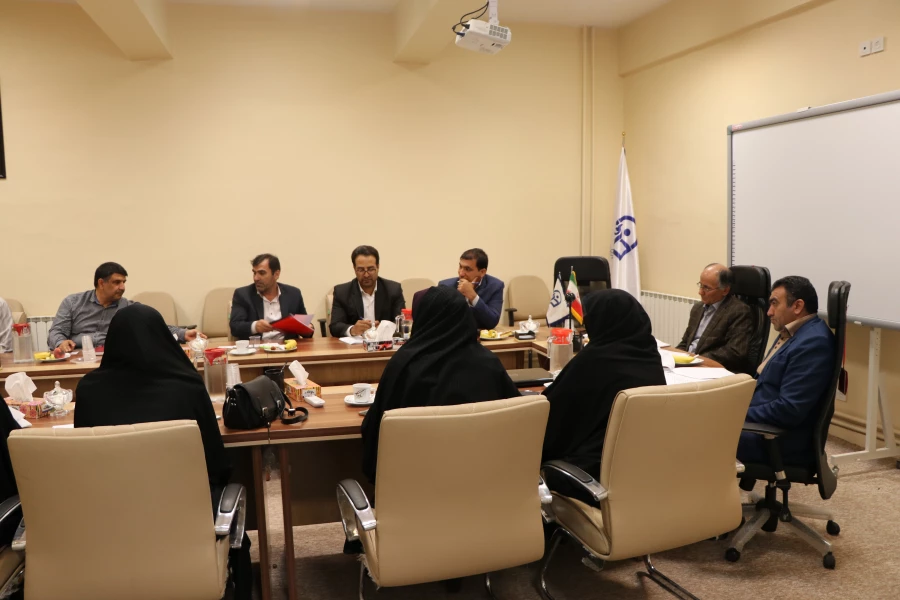 تشکیل کار گروه اجرایی  مصاحبه استخدامی مستخدمان پیمانی آموزش و پرورش