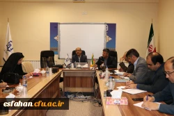 با حضور دکتر تاجیک اسمعیلی قائم مقام دانشگاه فرهنگیان برگزار شد

    نشست و هم اندیشی منطقه 7 کشوری درمدیریت امور پردیس های استان اصفهان