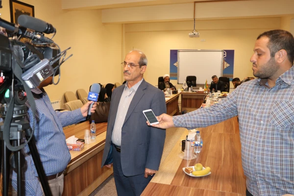 قائم مقام دانشگاه فرهنگیان کشور در گفتگو با خبر نگار صدا و سیمای استان اصفهان :

تربیت نیروی متخصص مورد نیاز آموزش و پرورش هدف دانشگاه فرهنگیان است