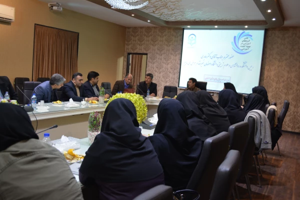 به مناسبت هفته کیفیت آموزشی در پردیس فاطمه زهرا اصفهان برگزار گردید.

نشست اساتید هیأت علمی و میرگروه های آموزشی استان