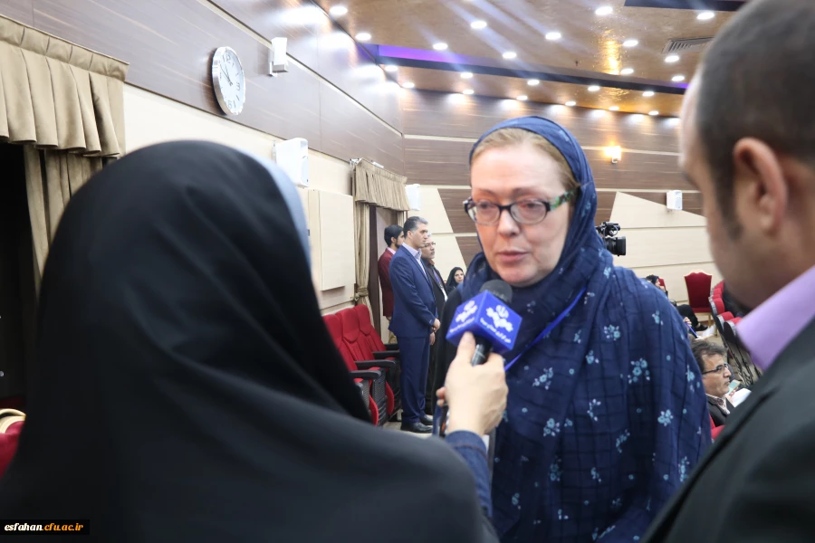 پروفسور کارمل اُ. سالیوان در سمپوزیوم تربیت معلم تاکید کرد:

لزوم تغییر و نظریه های کاملاً جدید در حوزه تربیت معلم