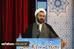 حجت الاسلام والمسلمین عین الله عابدی معاون فرهنگی  ، اجتماعی در حاشیه اجلاس مدیران و سرپرستان دانشگاه فرهنگیان
معلم در عین دانش افزایی ایمان افزایی هم باید داشته باشد