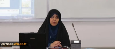 معصومه علی نژاد معاون دانشجویی درحاشیه اجلاس  مدیران و سرپرستان دانشگاه  فرهنگیان :
       آینده جامعه در دست معلمان است