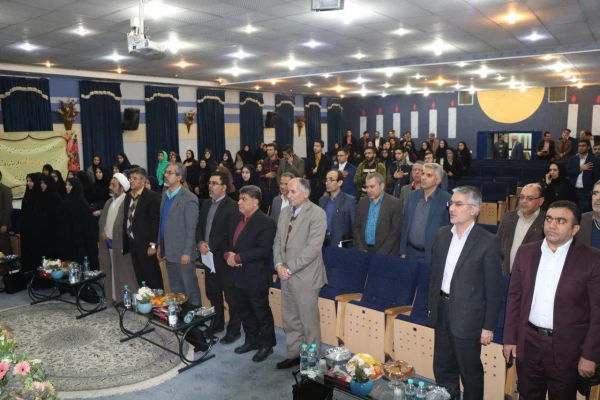 به مناسبت هفته ی پژوهش انجام شد:
مراسم تجلیل و تقدیر از پژوهشکران دانشگاه فرهنگیان استان اصفهان